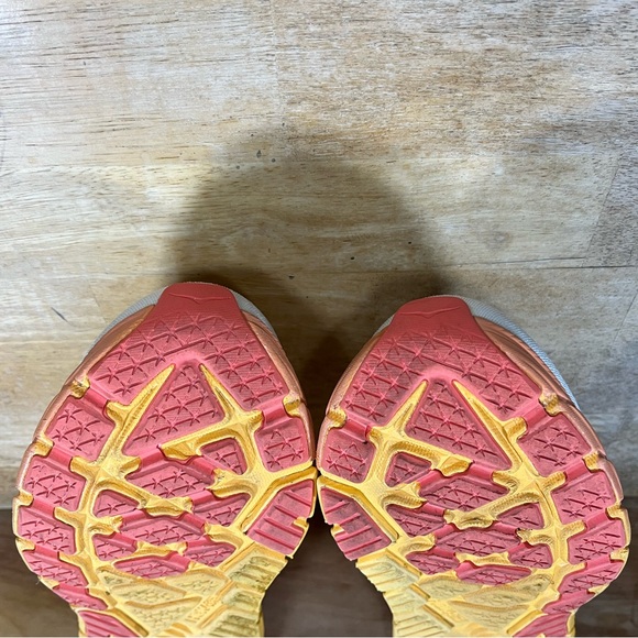 Hoka One One Arahi 6 Womens Sz 11 Running Shoes Nimbus Cloud Blanc de Blanc - Picture 10 of 12